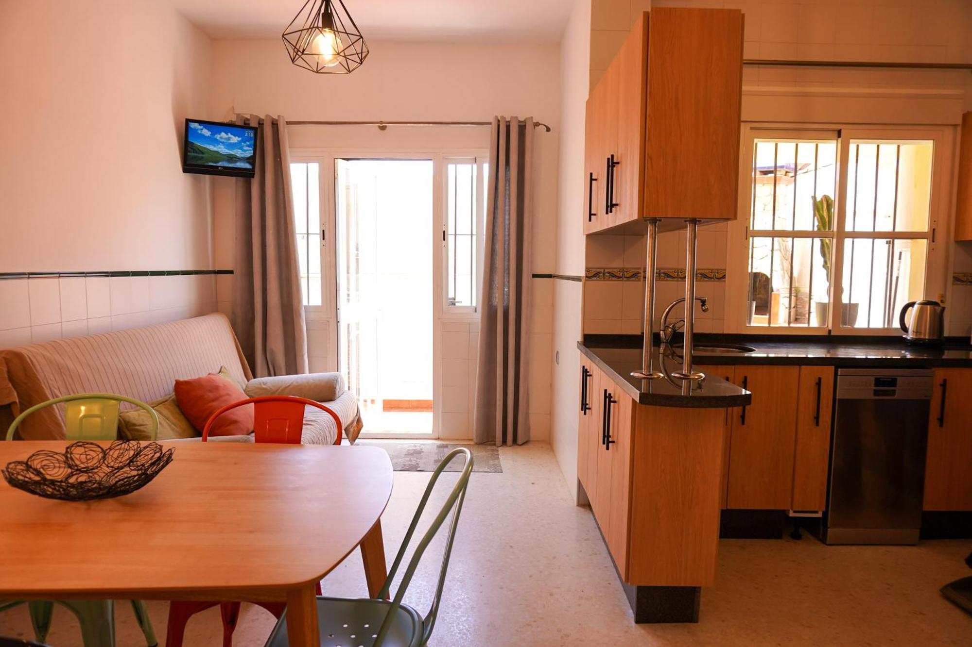 Tarifa Family House 5 Min Walk To The Beach And Old Town ภายนอก รูปภาพ